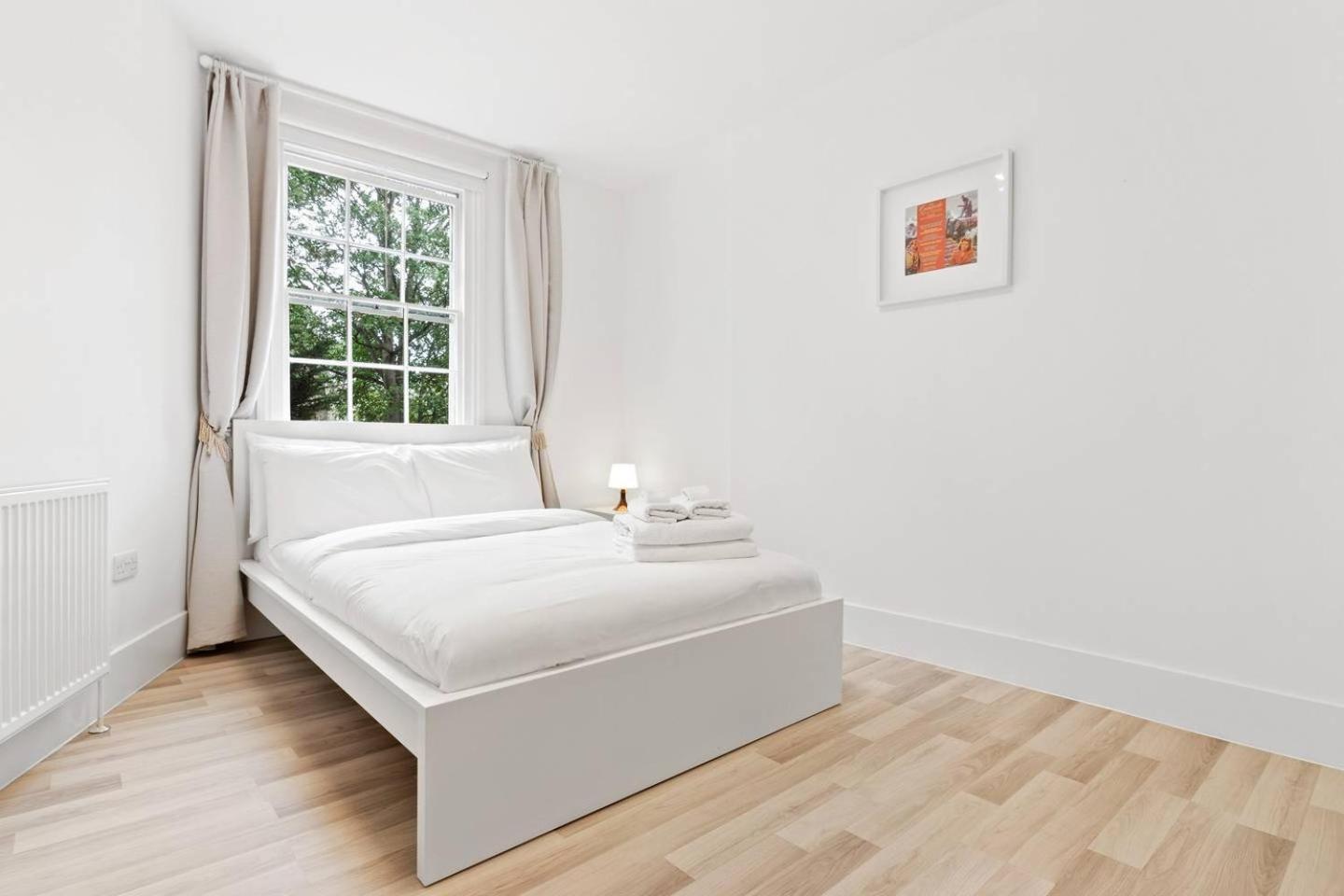 Airy Spacious 1 Bedroom Aprtment With Garden In Brixton Лондон Екстериор снимка