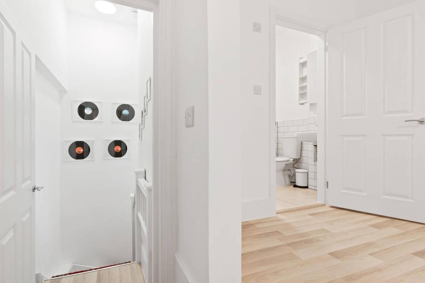 Airy Spacious 1 Bedroom Aprtment With Garden In Brixton Лондон Екстериор снимка